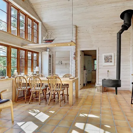 Beautiful In With 3 Bedrooms